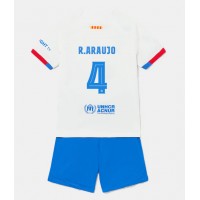 Dres Barcelona Ronald Araujo #4 Preč pre deti 2023-24 Krátky Rukáv (+ trenírky)